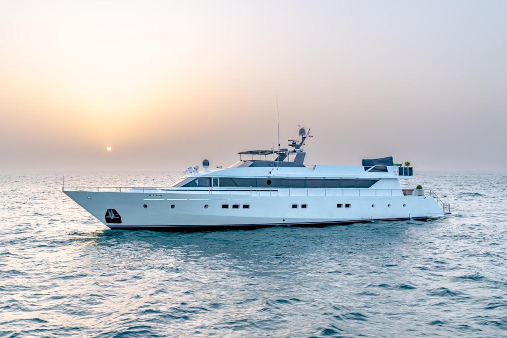 Luxury Yacht Rental in Dubai